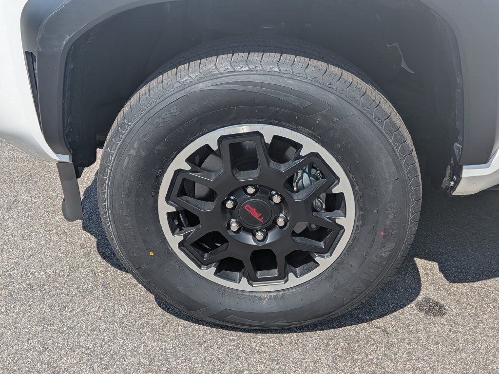 Used 2024 Toyota Tacoma TRD Off-Road AWD/4WD image 6