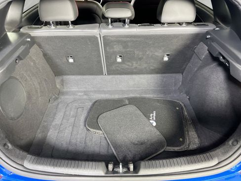 Used 2018 Hyundai Elantra GT Sport w/ Sport Tech Package 04 image 27