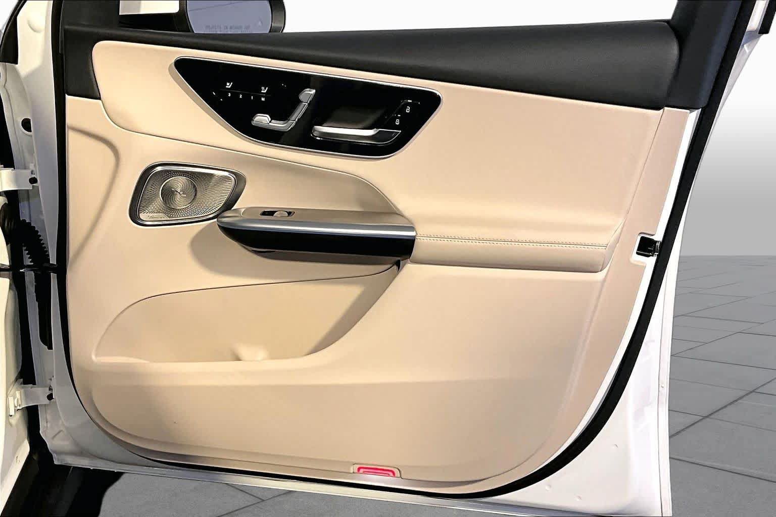 Certified 2026 Mercedes-Benz GLC 300 4MATIC image 23
