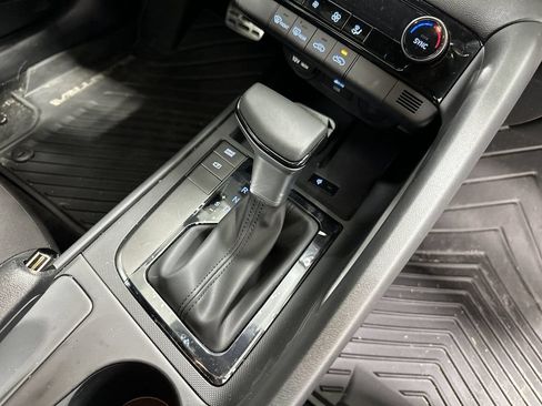 Certified 2026 Hyundai Elantra Sport FWD image 22