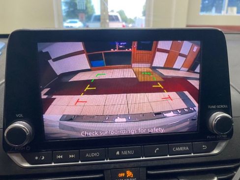 Used 2019 Nissan Altima 2.5 S FWD image 22