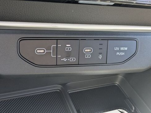New 2027 Kia Carnival SX FWD image 24