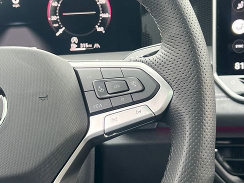 New 2026 Volkswagen Tiguan SE R-Line image 27