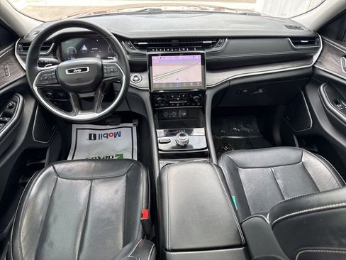 Used 2021 Jeep Grand Cherokee L Limited w/ Luxury Tech Group II AWD/4WD image 11