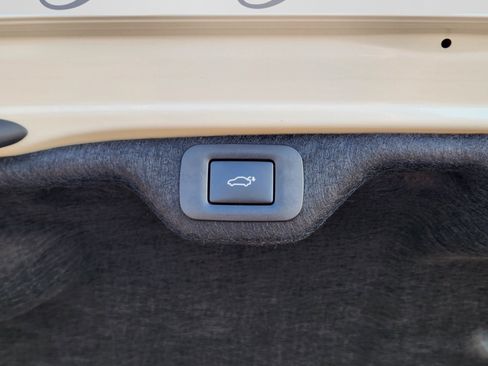 Certified 2025 Lexus ES 350 w/ Premium Package FWD image 38
