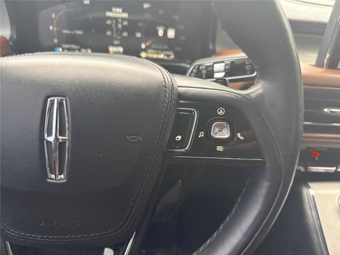 Used 2020 Lincoln Aviator Reserve w/ Equipment Group 202A image 18