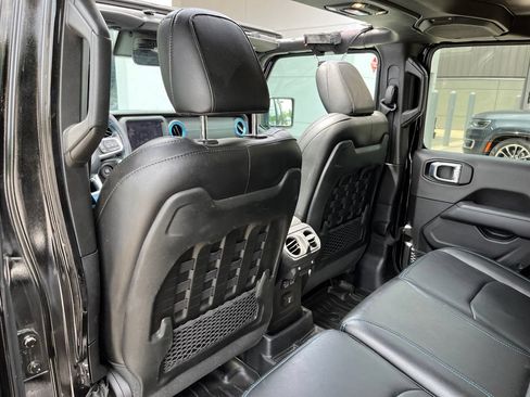 Used 2021 Jeep Wrangler Unlimited Rubicon 4xe w/ Dual Top Group AWD/4WD image 2