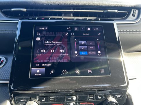 New 2025 Jeep Grand Cherokee Altitude image 27