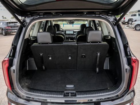 Used 2025 Kia Telluride S AWD/4WD image 12