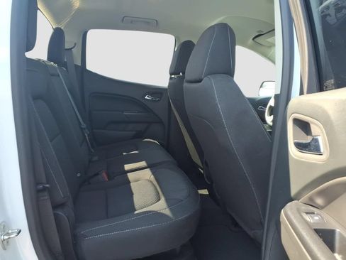 Used 2022 Chevrolet Colorado LT RWD image 12
