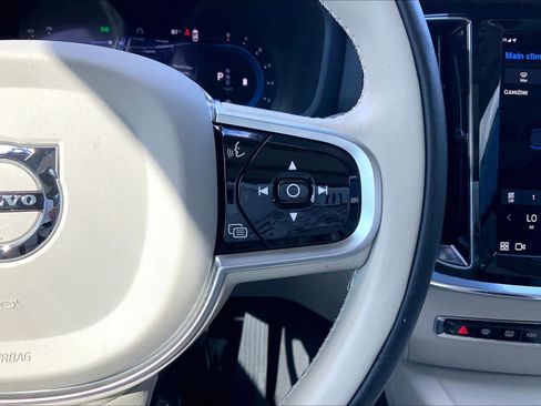 Used 2024 Volvo S60 B5 Core image 24