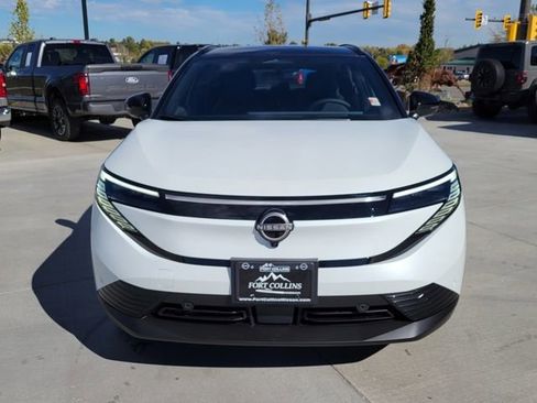New 2026 Nissan Leaf Platinum+ w/ Illuminated Package FWD image 5