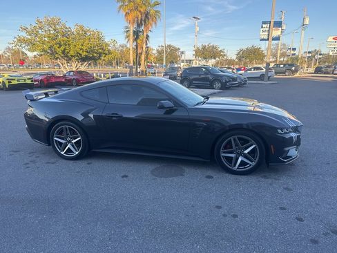 Used 2024 Ford Mustang Premium image 4