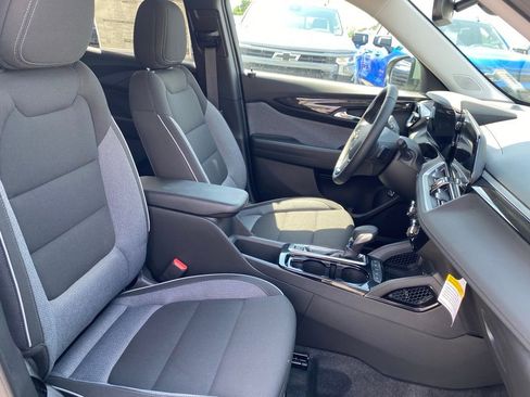 New 2025 Chevrolet TrailBlazer LT w/ Convenience Package FWD image 22