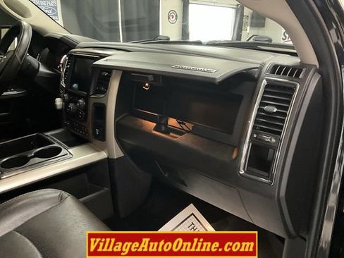 Used 2015 RAM 1500 Laramie w/ Convenience Group AWD/4WD image 40