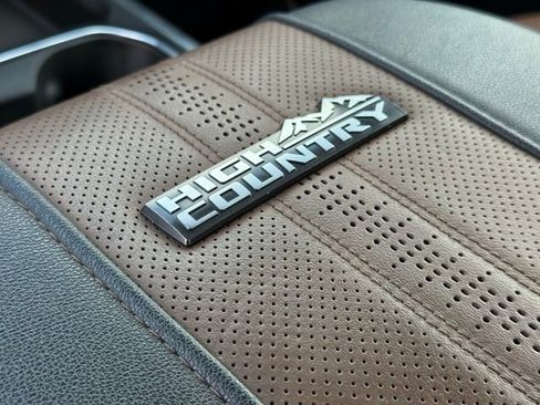 Used 2024 Chevrolet Silverado 3500 High Country image 24