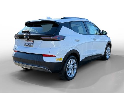 Used 2022 Chevrolet Bolt EUV LT image 5