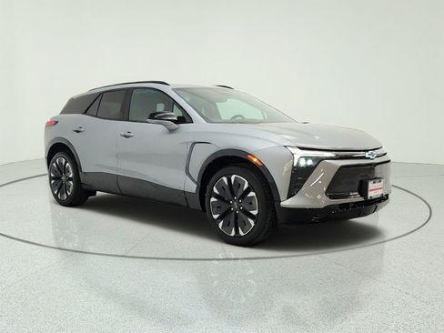 Used 2024 Chevrolet Blazer EV RS AWD/4WD image 3