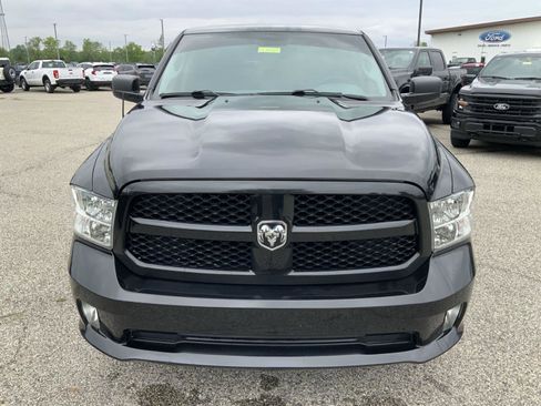 Used 2017 RAM 1500 Express AWD/4WD image 3