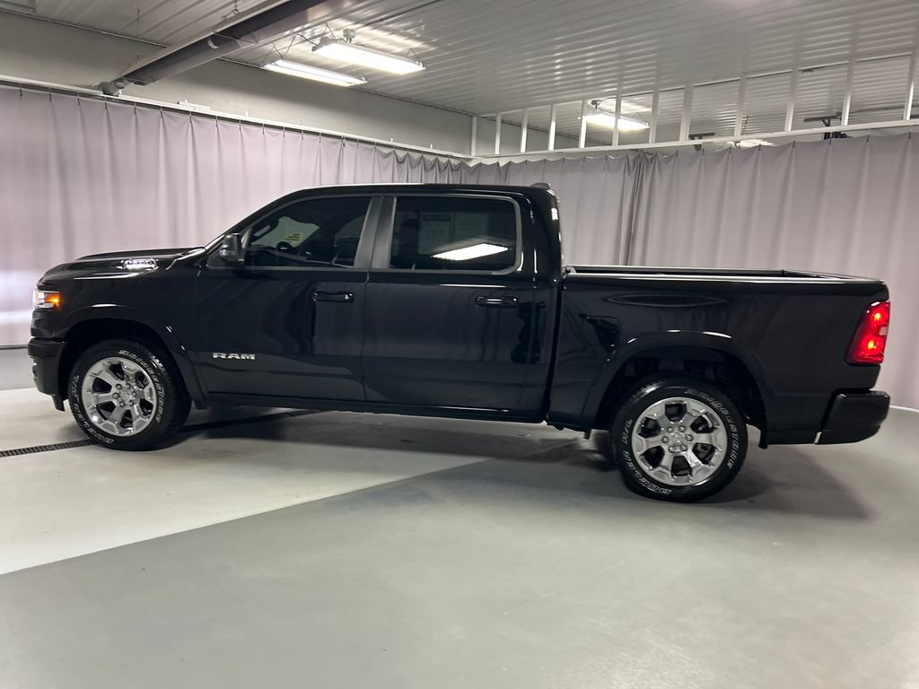 Used 2025 RAM 1500 Big Horn AWD/4WD image 4