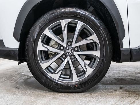 Used 2023 Toyota Corolla Cross XLE w/ Convenience Package image 8