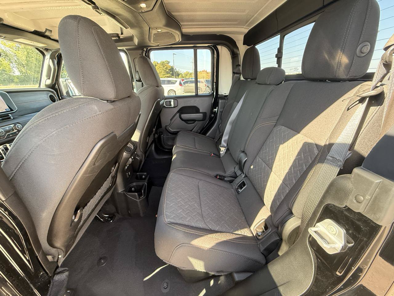 Used 2026 Jeep Gladiator Mojave AWD/4WD image 18