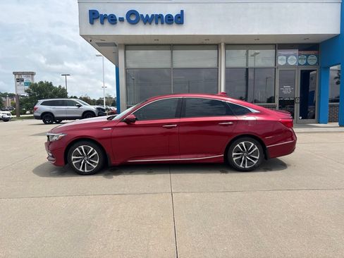 Used 2020 Honda Accord Touring image 8
