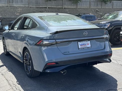New 2026 Nissan Sentra SR w/ Floor Mat Package FWD image 20