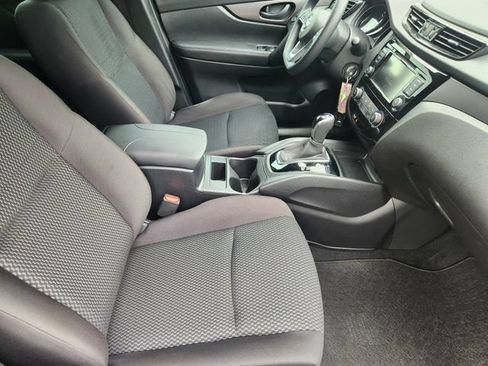Used 2022 Nissan Rogue Sport S FWD image 14