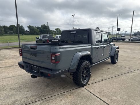 New 2025 Jeep Gladiator Willys image 7