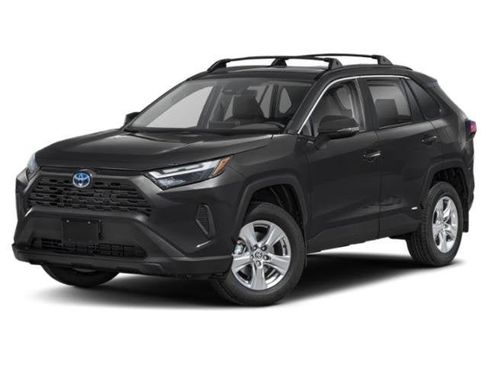 Used 2025 Toyota RAV4 XLE w/ Convenience Package AWD/4WD image 4