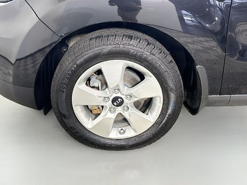 Used 2017 Kia Soul w/ Convenience Package FWD image 37