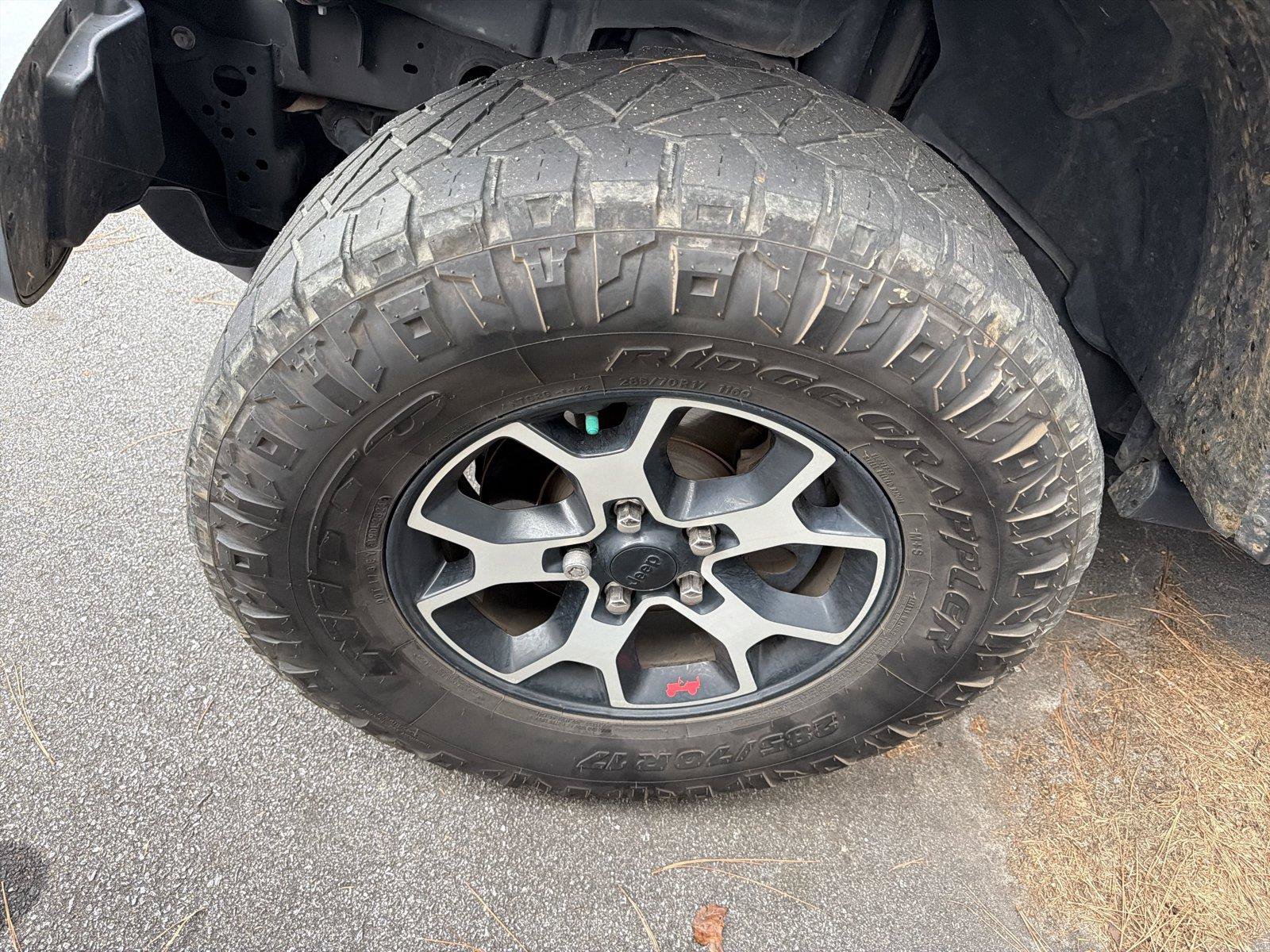 Used 2021 Jeep Wrangler Unlimited Rubicon AWD/4WD image 10