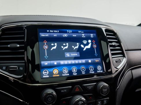 Used 2021 Jeep Grand Cherokee High Altitude image 26