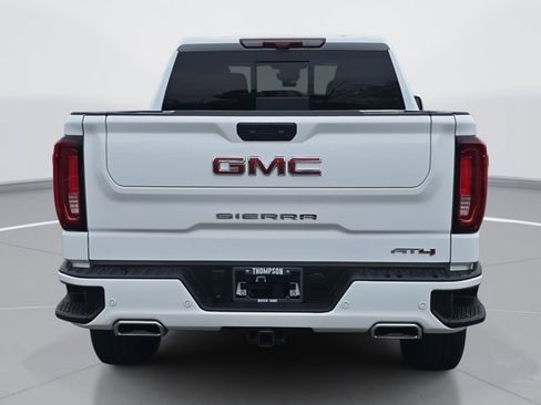 Used 2025 GMC Sierra 1500 AT4 w/ AT4 Premium Package image 4