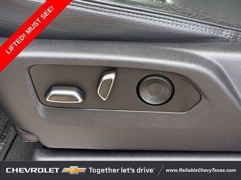 Used 2023 GMC Sierra 1500 Denali AWD/4WD image 32