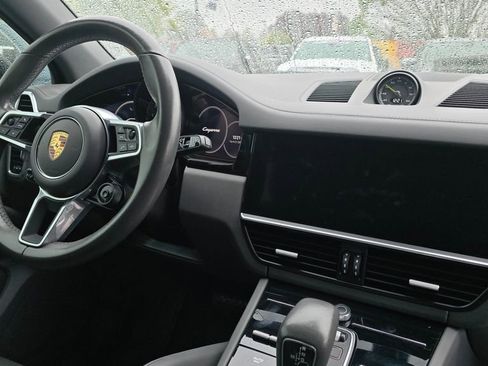 Used 2022 Porsche Cayenne E-Hybrid AWD/4WD image 11
