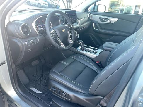 Used 2024 Chevrolet Blazer LT image 8