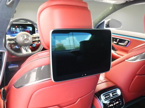 Used 2024 Mercedes-Benz S 63 AMG S image 13