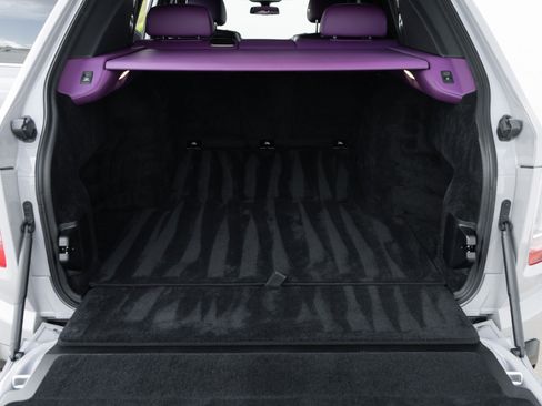 Used 2024 Rolls-Royce Cullinan AWD/4WD image 38