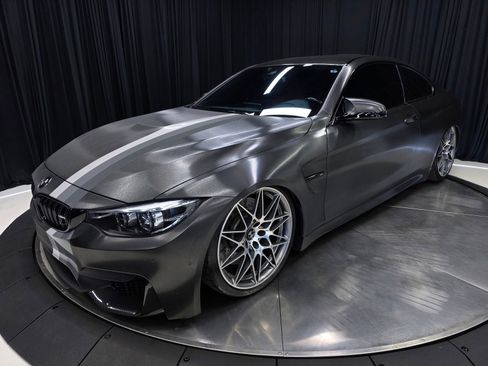 Used 2019 BMW M4 Coupe w/ Competition Package RWD image 18