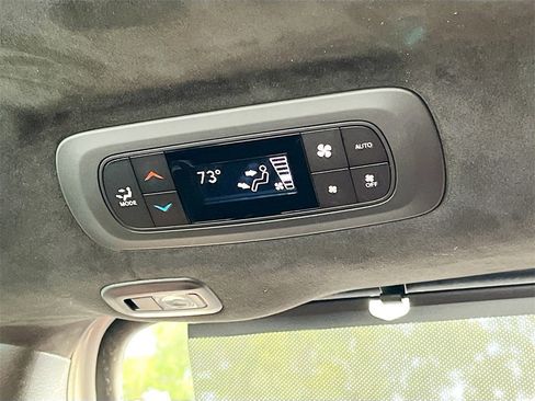 Certified 2024 Chrysler Pacifica Pinnacle image 28