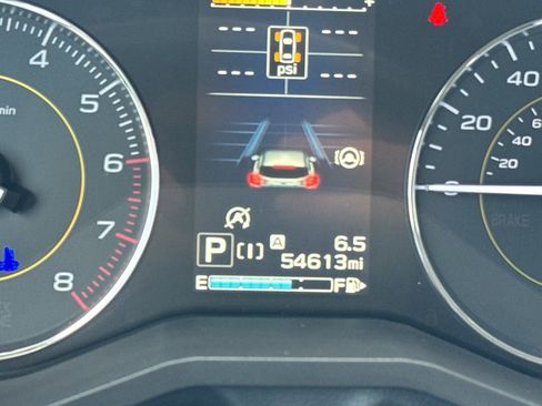 Used 2021 Subaru Crosstrek 2.5i Sport w/ Moonroof Package image 27