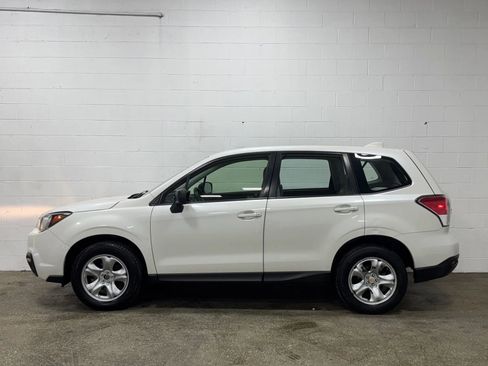 Used 2017 Subaru Forester 2.5i image 4