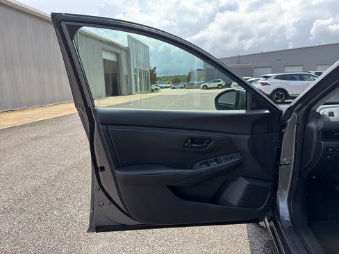 Certified 2025 Nissan Sentra S w/ Trunk Package FWD image 18