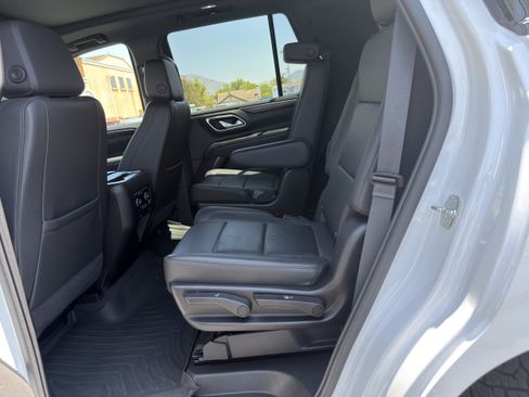 Used 2024 Chevrolet Tahoe Z71 w/ Z71 Off-Road Package AWD/4WD image 18