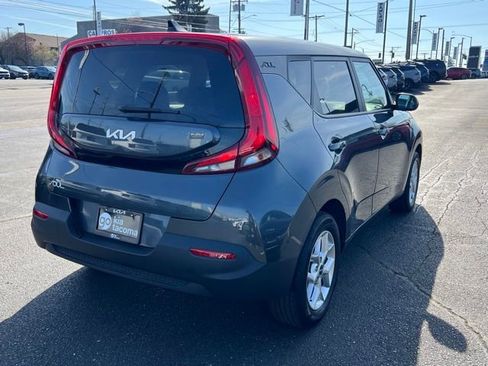 Certified 2022 Kia Soul LX w/ Technology Package image 7