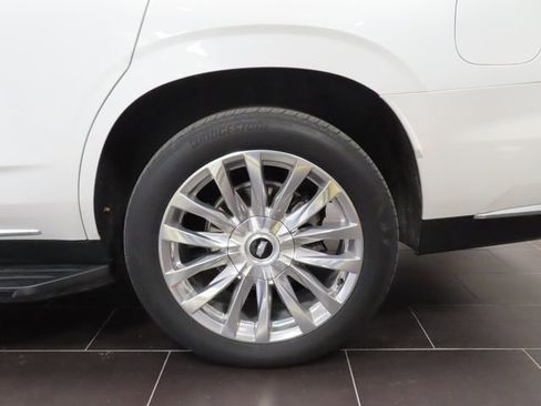 Certified 2024 Cadillac Escalade Premium Luxury w/ Performance Package AWD/4WD image 14
