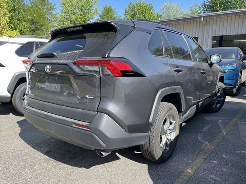 Used 2024 Toyota RAV4 XLE FWD image 4