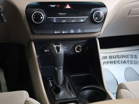 Used 2019 Hyundai Tucson SE FWD image 38